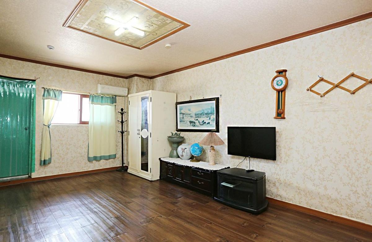 Taean Gaetyeowool Pension Chambre photo