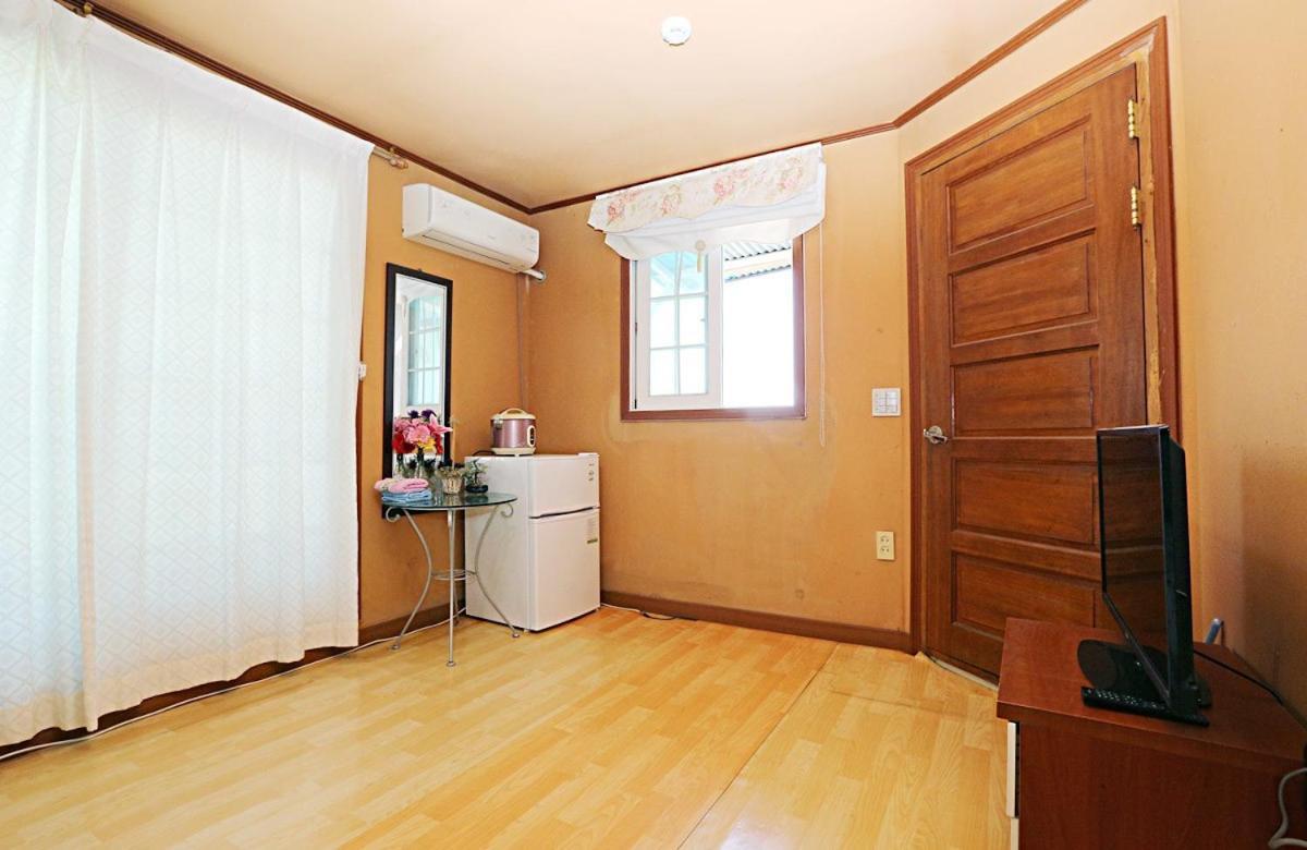 Taean Gaetyeowool Pension Chambre photo