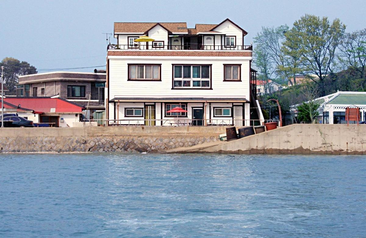 Taean Gaetyeowool Pension Extérieur photo