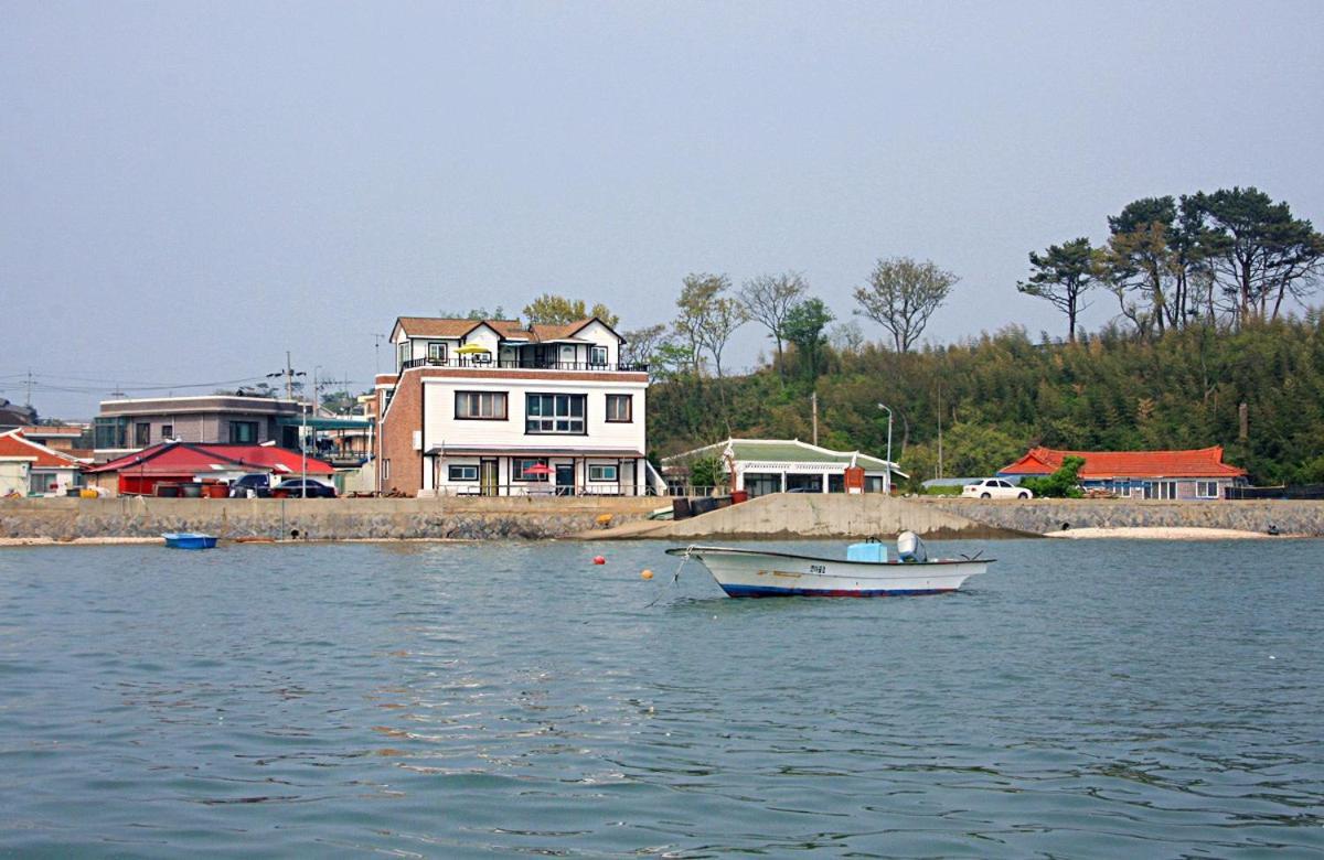 Taean Gaetyeowool Pension Extérieur photo