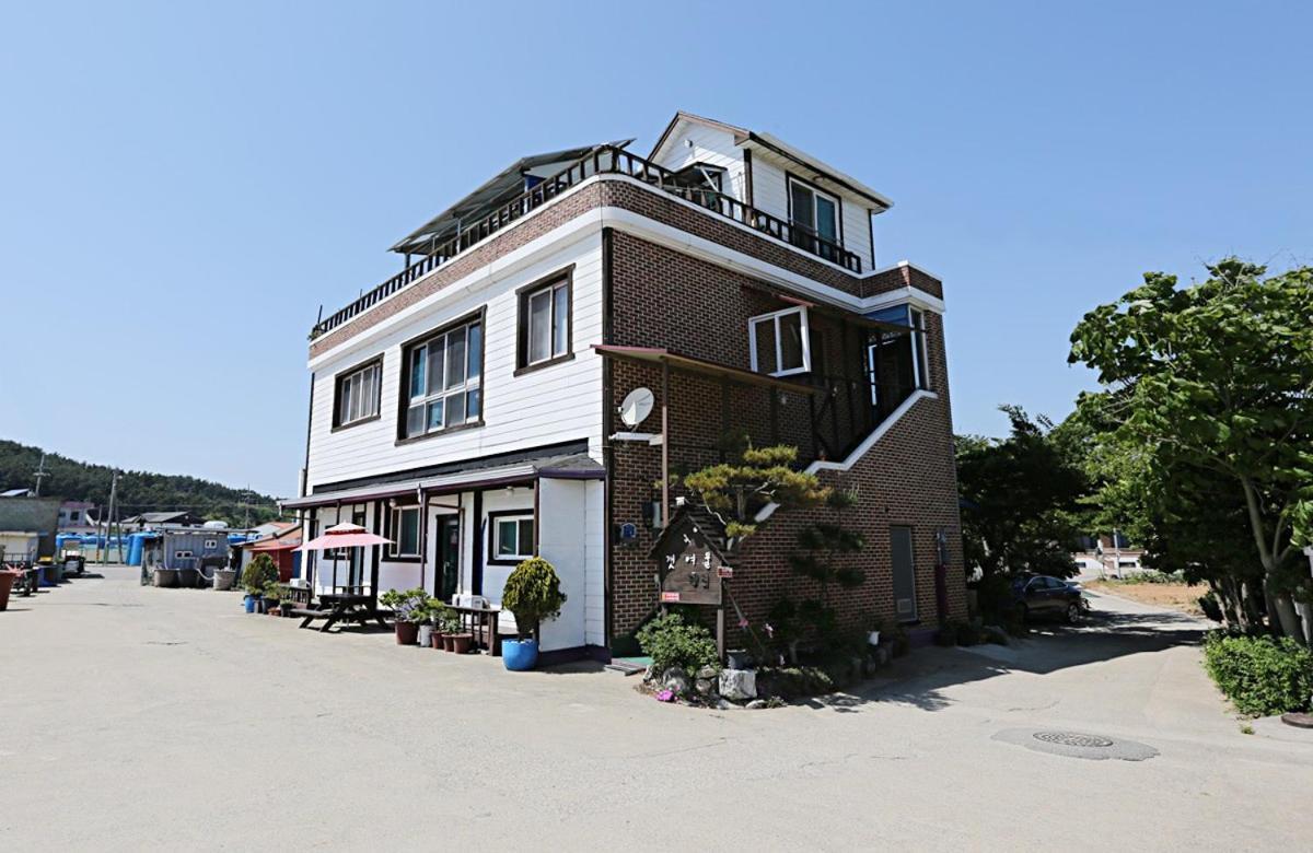 Taean Gaetyeowool Pension Extérieur photo